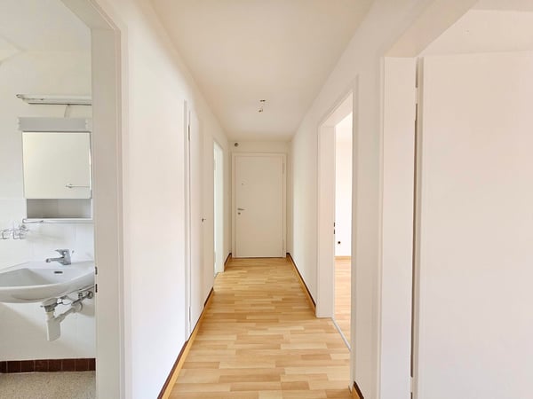Helle 3-Zimmer-Wohnung an ruhiger Lage in Biel 9