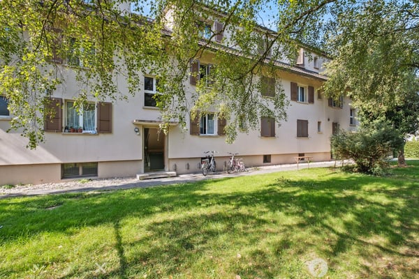Helle 3-Zimmer-Wohnung an ruhiger Lage in Biel 1