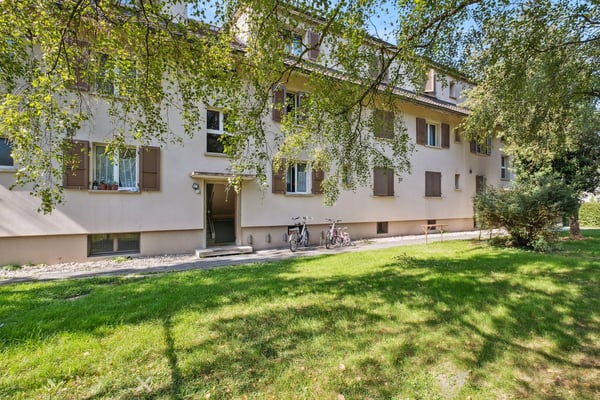 Helle 3-Zimmer-Wohnung an ruhiger Lage in Biel 1