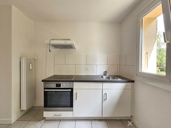 Helle 3-Zimmer-Wohnung an ruhiger Lage in Biel 3