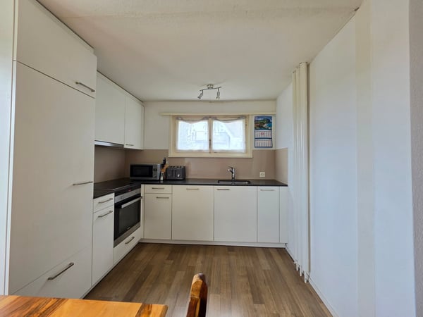 Helle, gutgepflegte 1.5-Zimmer-Wohnung mit Balkon! 2