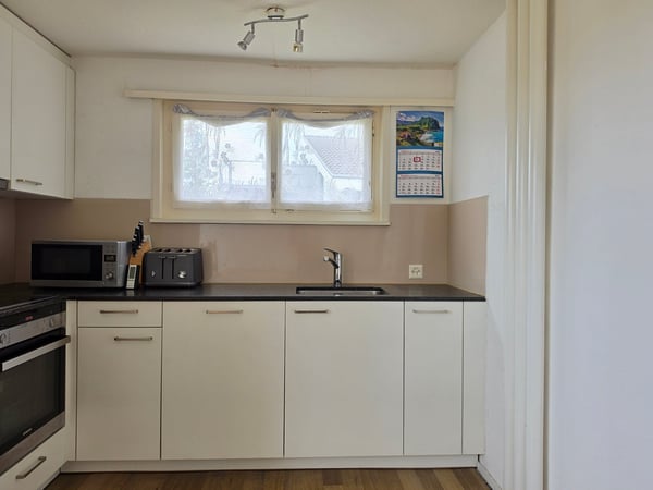 Helle, gutgepflegte 1.5-Zimmer-Wohnung mit Balkon! 3