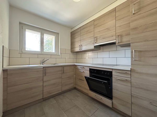Spacieux appartement de 4 pièces avec balcon à Delémont 2