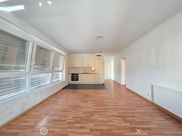 Gemütliche 3-Zimmer-Wohnung im Erdgeschoss in Biel – ab sofort verfügbar! 2