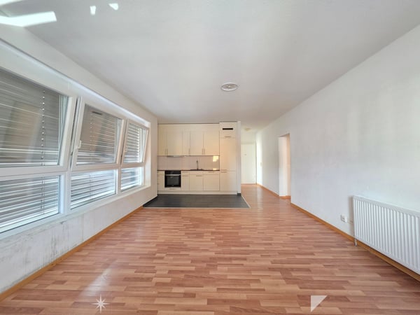 Gemütliche 3-Zimmer-Wohnung im Erdgeschoss in Biel – ab sofort verfügbar! 2