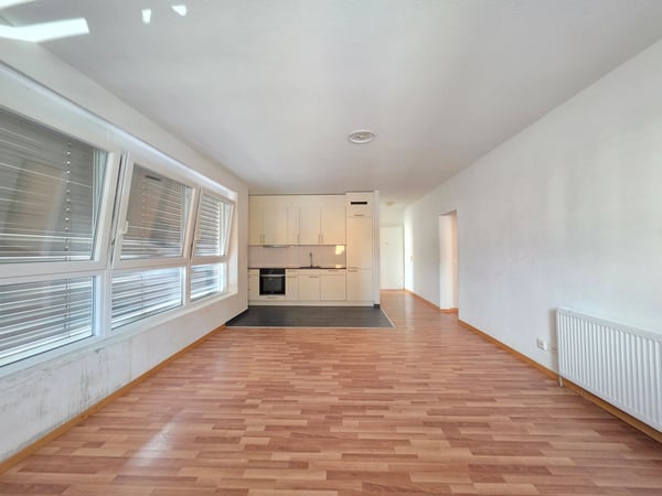 Gemütliche 3-Zimmer-Wohnung im Erdgeschoss in Biel – ab sofort verfügbar! 2