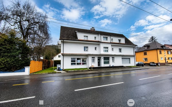 Gemütliche 2-Zimmer-Wohnung im Erdgeschoss in Biel – ab sofort verfügbar! 1
