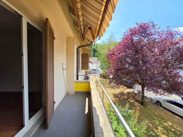 Charmante 4-Zimmer-Wohnung mit Balkon in Biel zu vermieten! 9