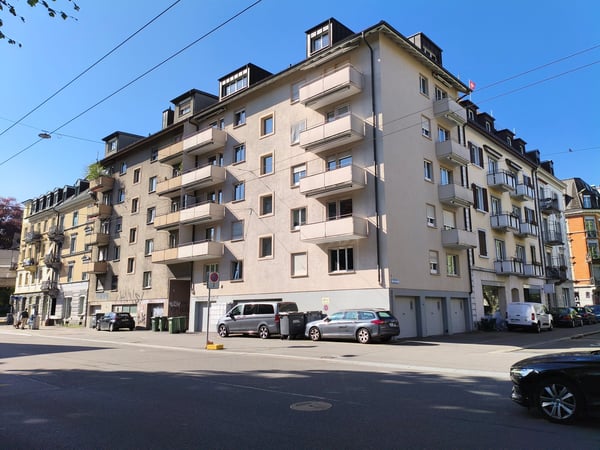 Befristete Helle Wohnung an zentraler Lage in Zürich befristet bis März 2027 1