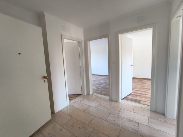 Befristete Helle Wohnung an zentraler Lage in Zürich befristet bis März 2027 15