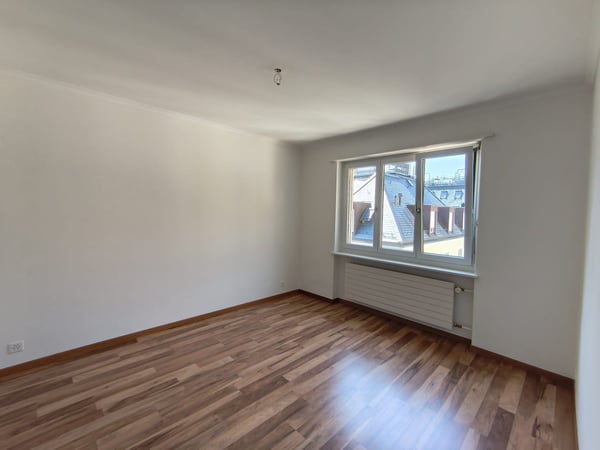 Befristete Helle Wohnung an zentraler Lage in Zürich befristet bis März 2027 16