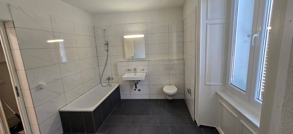 Spacieux appartement de 3.5 pièces au cœur du Locle, rénové 11
