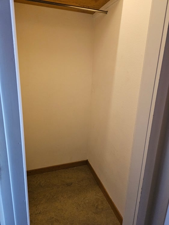 À LOUER Charmant studio dans un emplacement idéal 14
