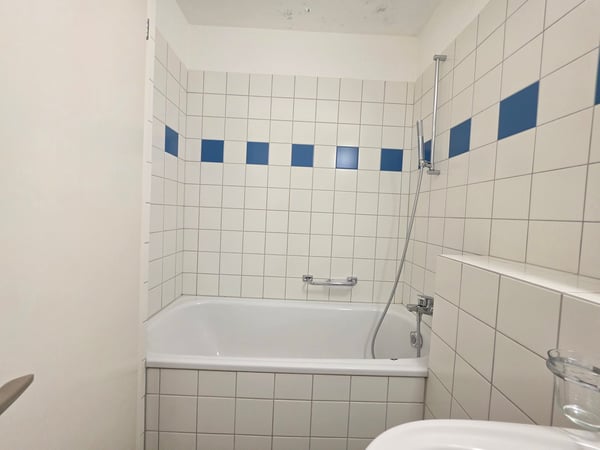 Moderne und grosszügige 4 ZWG per sofort zu vermieten 15