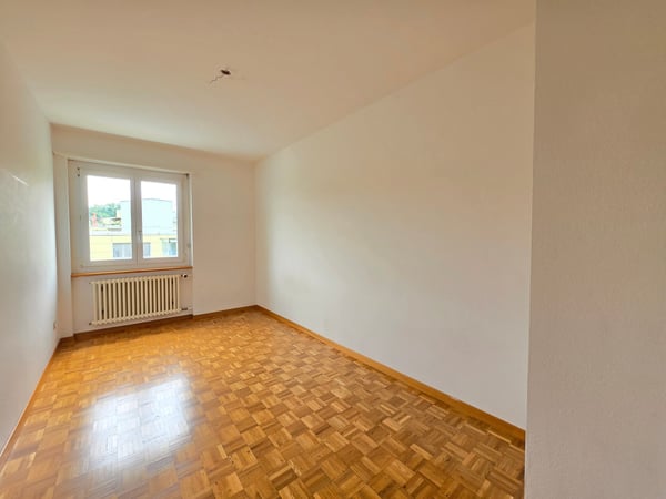 Moderne und grosszügige 4 ZWG per sofort zu vermieten 11