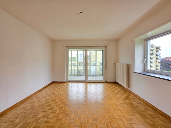 Moderne und grosszügige 4 ZWG per sofort zu vermieten 7
