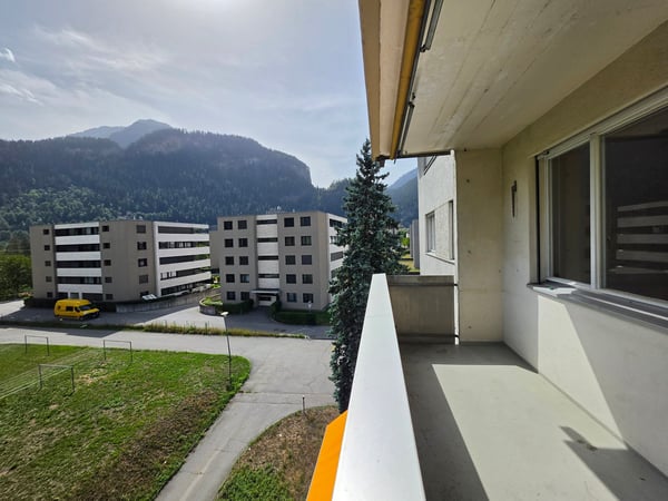 Sanierte 4-Zimmer-Wohnung mit Balkon in Thusis 17
