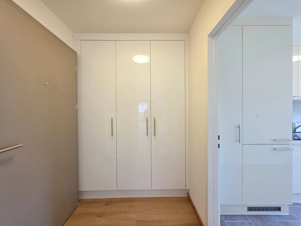 Sanierte 4-Zimmer-Wohnung mit Balkon in Thusis 13