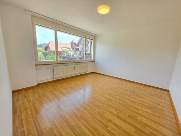 Gemütliche 4-Zimmer-Wohnung mit Balkon und Aussicht auf die Emme! 9