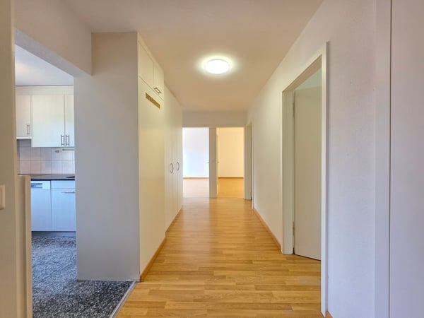 Gemütliche 4-Zimmer-Wohnung mit Balkon und Aussicht auf die Emme! 12