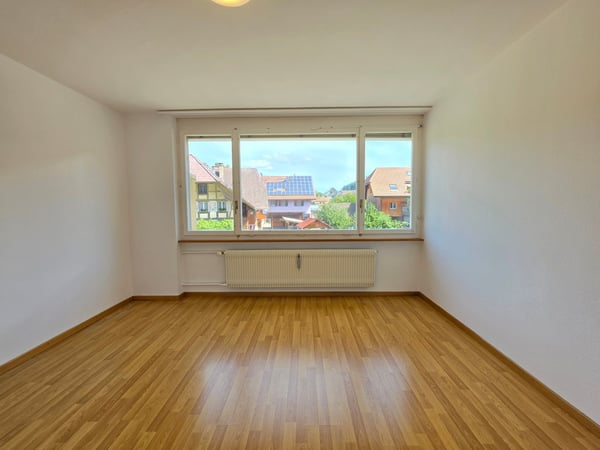 Gemütliche 4-Zimmer-Wohnung mit Balkon und Aussicht auf die Emme! 10
