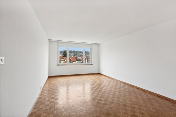 Appartement 3 pièces lumineux avec balcon et vue à La Chaux-de-Fonds 6