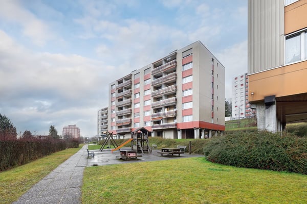 Appartement 3 pièces lumineux avec balcon et vue à La Chaux-de-Fonds 12