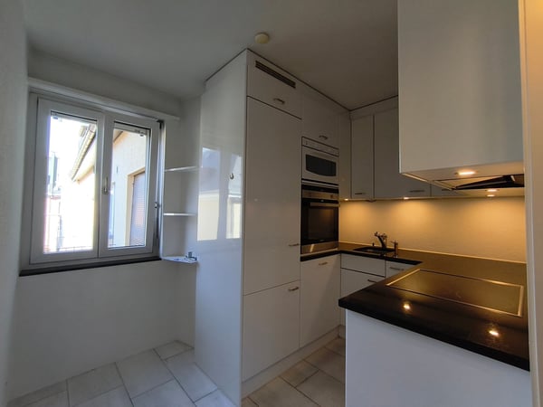 Befristete, Moderne 3 Zimmer Wohnung in Zürich 5