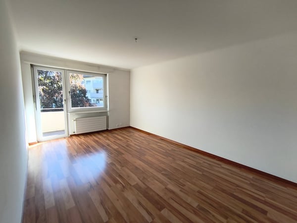 Befristete, Moderne 3 Zimmer Wohnung in Zürich 11