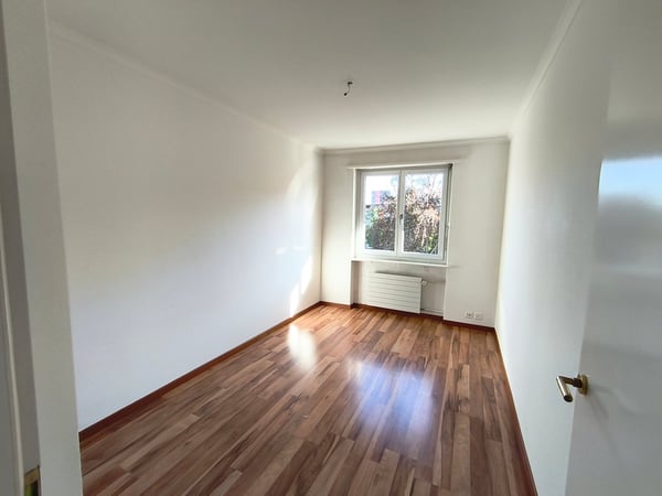Befristete, Moderne 3 Zimmer Wohnung in Zürich 9