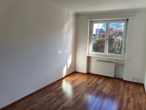Befristete, Moderne 3 Zimmer Wohnung in Zürich 2