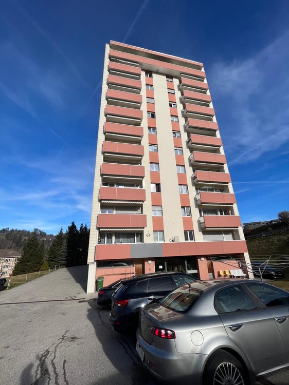 Spacieux appartement de 4 pièces avec vue imprenable! 1