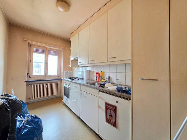 Grosszügige, helle 1-Zimmer-Wohnung, an zentrale Wohnlage 4
