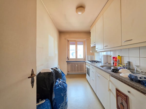 Grosszügige, helle 1-Zimmer-Wohnung, an zentrale Wohnlage 5