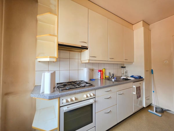 Grosszügige, helle 1-Zimmer-Wohnung, an zentrale Wohnlage 3