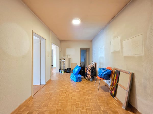 Grosszügige, helle 1-Zimmer-Wohnung, an zentrale Wohnlage 7