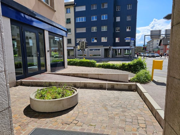 Studio fonctionnel au 4ème étage à Sion, disponible immédiatement 8