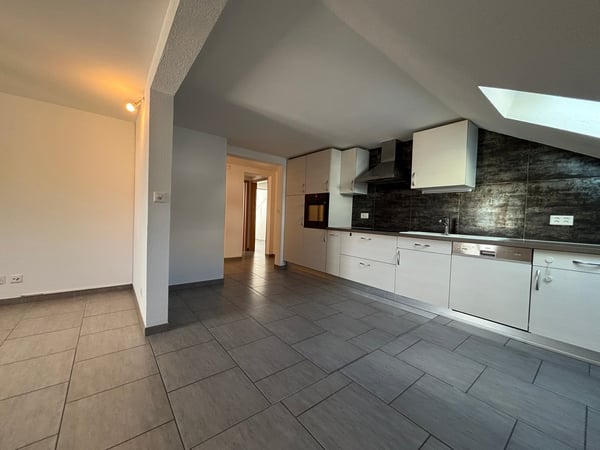 À louer – Spacieux appartement de 4 pièces rénové – Rue de France 16, Le Locle 3