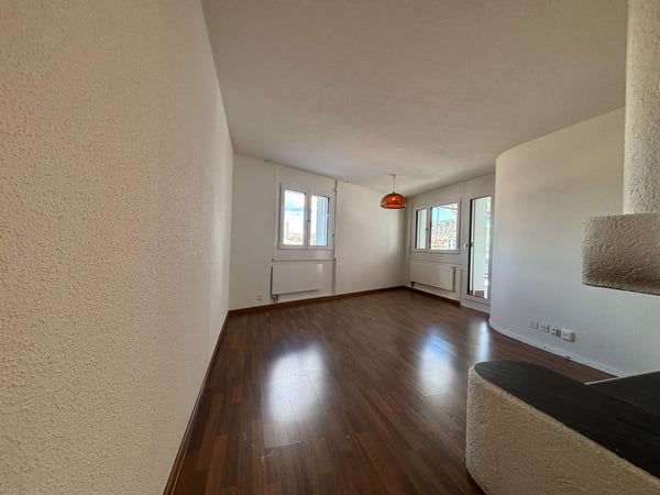Charmante 2.5-Zimmer-Wohnung mit grosszügiger Terrasse! 7
