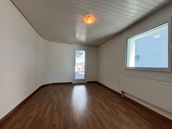 Charmante 2.5-Zimmer-Wohnung mit grosszügiger Terrasse! 9