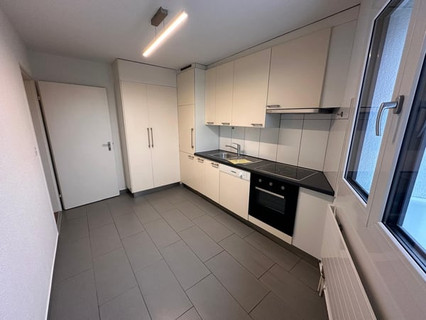 Charmante 3.5-Zimmer-Wohnung mit grosszügiger Terrasse! 2