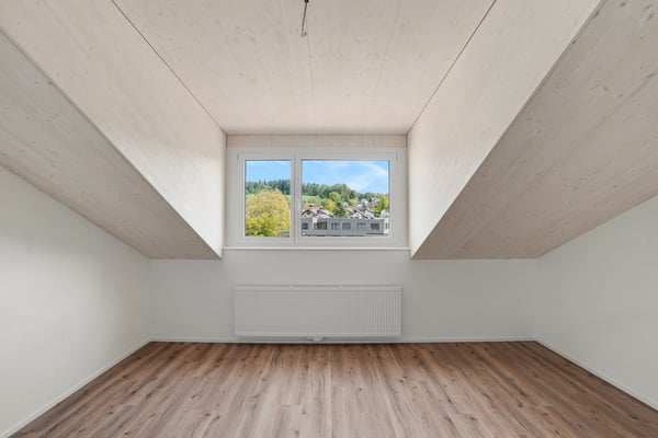 Neurenovierte 1-Zimmer-Dachwohnung 6
