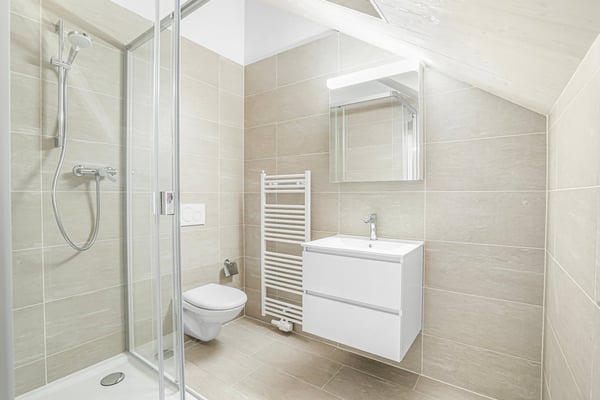 Neurenovierte 3-Zimmer-Wohnung mit Balkon 10