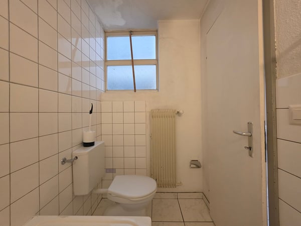 Helle 4.5-Zimmer-Wohnung mit Balkon und Aussicht in Thusis 7