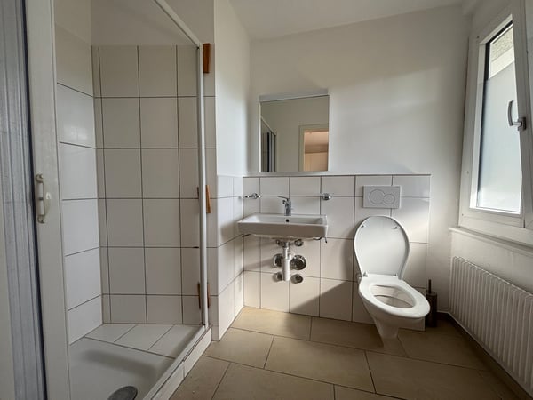 Charmant appartement de 2 pièces à Le Locle, disponible immédiatement 12