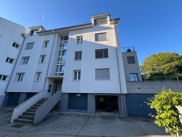 Stilvolle 1.5-Zimmer-Wohnung in Schlieren mit Balkon 1