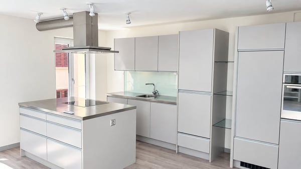 Moderne 2.5-Zimmer-Wohnung mit Dachgarten in Zürich 8004 3
