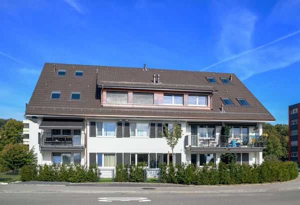 Ruhige und sonnige 3 Zimmerwohnung an zentraler Wohnlage 2