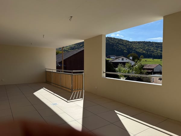 Bezugsbereite und grosszügige Eigentumswohnung 3