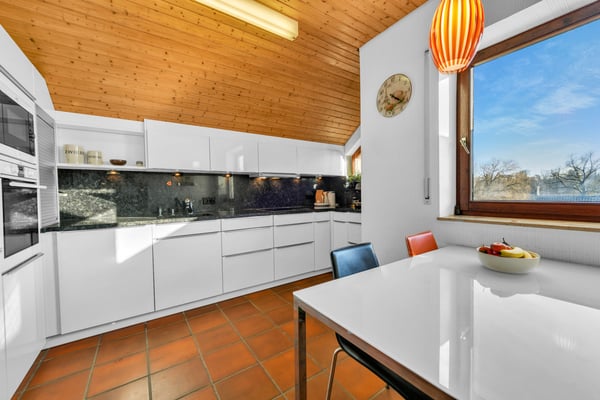 Grosszügige und einzigartige Dachwohnung inkl. Garage, Parkplatz 7